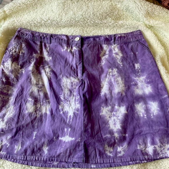 White Stag Dresses & Skirts - Cute tie dye purple skort